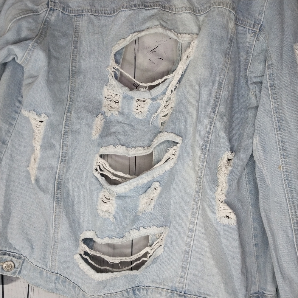 Wax Jean Basic Denim Light Wash Grunge Edgy Thrashed Y2K Festival Denim Jacket - Picture 10 of 15